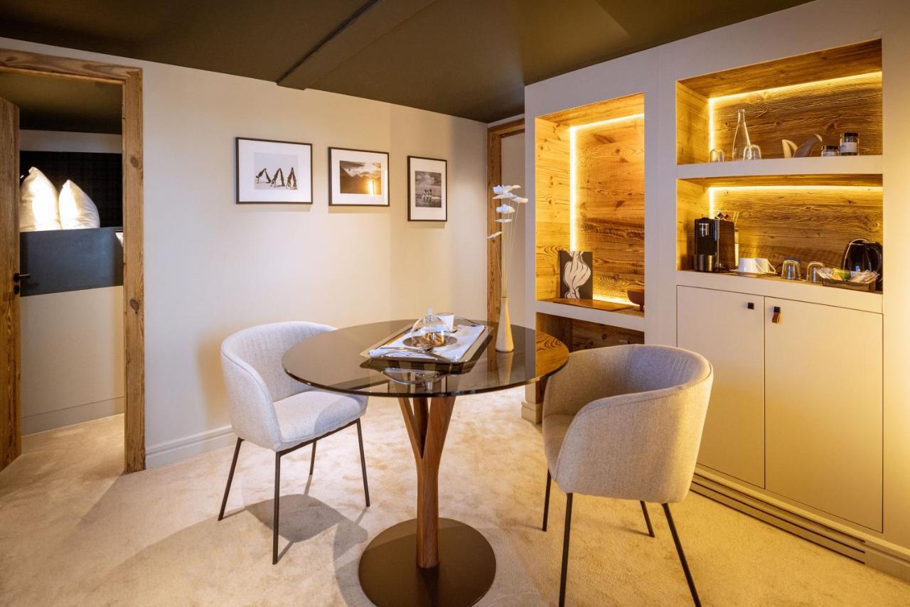 Hotel Le Chabichou Courchevel Bagian luar foto