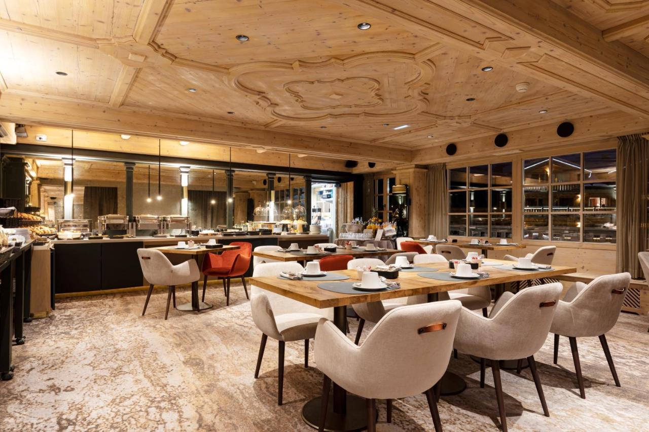 Hotel Le Chabichou Courchevel Bagian luar foto