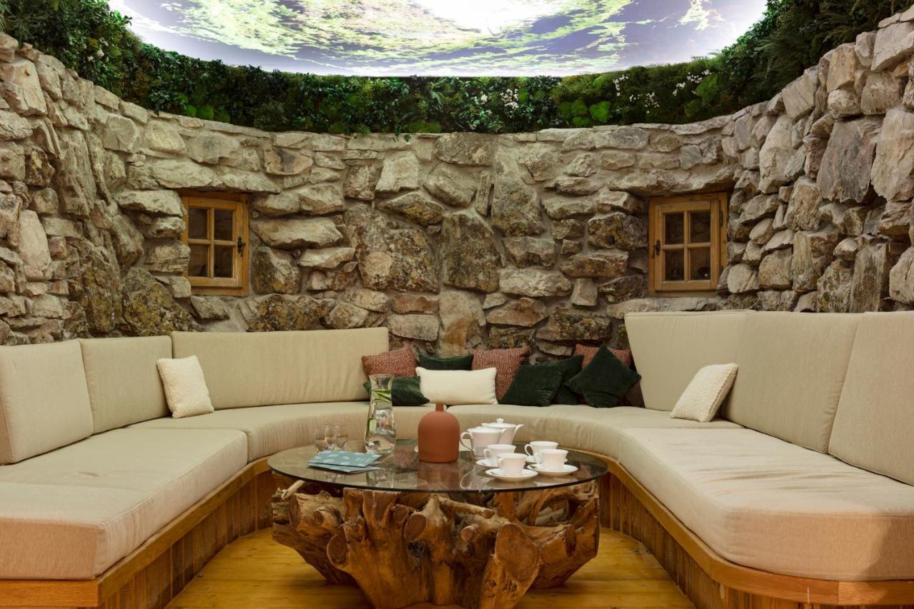 Hotel Le Chabichou Courchevel Bagian luar foto